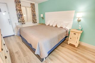 1BR,Direct Oceanfront, Pools Newly Remodeled Nice! - 8
