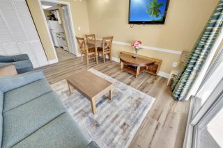 Top Floor, Direct Oceanfront Views - Heated Pools! - 7