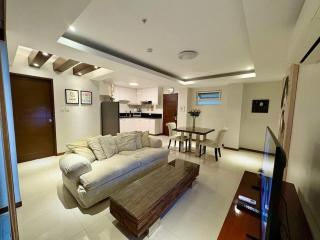 Sheryll Escapes - La Grande 608, classy 1BR balcony, WiFi, Netflix - 4