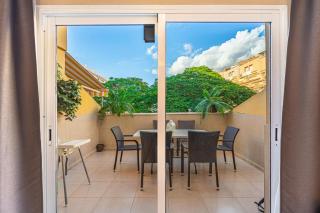 Playa del Duque Villa - 10 min walk to beach - 0