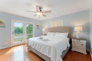 Shades of Summer by AvantStay Gazebo Dock View - Cornelius - 6