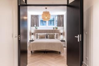 Central Luxury Apartment - 2