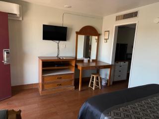 Apple Valley Motel - 1