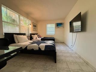 Spacious Villa #8 Water View 4-Minute Walk Beach - 6