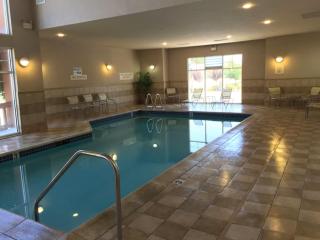 Fairfield Inn & Suites by Marriott Fairfield Napa Valley Area - 4
