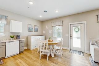 Seaglass Cottage - 1