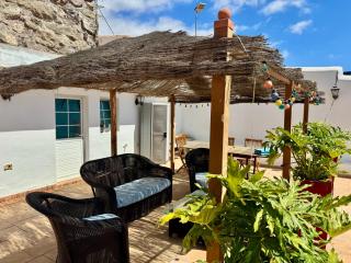 Playa San Juan's Best-Kept Secret Finca with Private Pool - 4