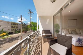 The Orchid-Beachfront Bliss Spacious 2BR Apt In Santa Monica - 0