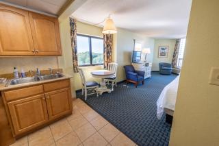 Oceanview Studio at Compass Cove,w Pools,Updated! - Myrtle Beach - 3