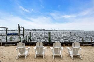 Best Waterfront Retreat With Dock, Firepit, Bay - Seaside Heights - 4