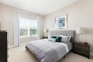 4 BR 4 BA Luxury Villa Family Getaway 1804ft² BBQ Grill - 3