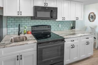 Discounted, Honeymoon Suite New,Direct Oceanfront! - 1