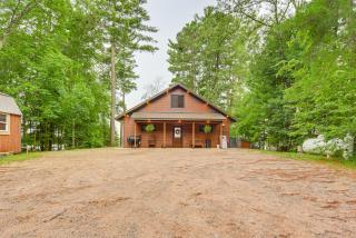 Boat Dock, BBQ and Fireside Fun Clam Lake Cabin - Siren - 7