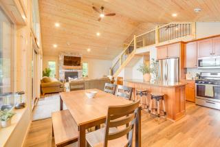 Boat Dock, BBQ and Fireside Fun Clam Lake Cabin - Siren - 3