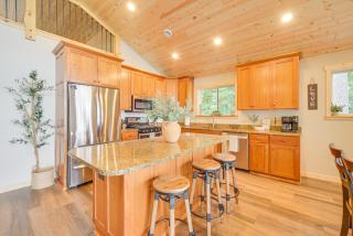 Boat Dock, BBQ and Fireside Fun Clam Lake Cabin - Siren - 2