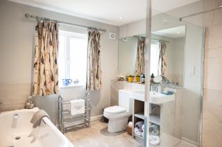 1 Teesdale Road - 7