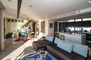 Penthouse splender in The Bantry - 7