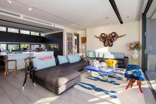Penthouse splender in The Bantry - 2