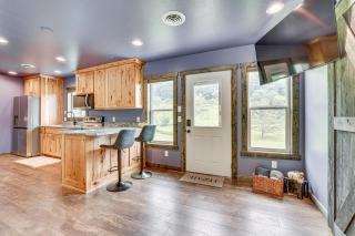 Hike, Fish and Relax Kickapoo River Cabin! - - 2