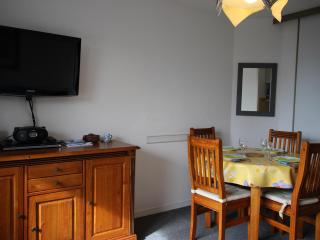 Studio cabine pour 4 pers, balcon, proche pistes - Roche Béranger, Chamrousse - FR-1-549-62 - Chamrousse - 2