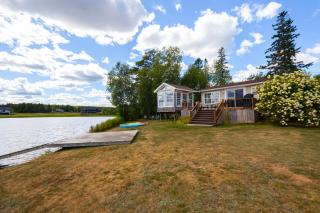Randyer Riverside Getaway - 0