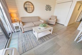 Resort condo w shared beach access - Myrtle Beach - 1