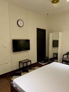 Lyallpur Home Stay - 0