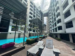 Luxury Suite Shah Alam - Pool - High-Speed Wifi - Near i-City - 3