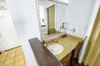 Oceanfront Studio, Indoor water park, Pools, View! - Myrtle Beach - 1
