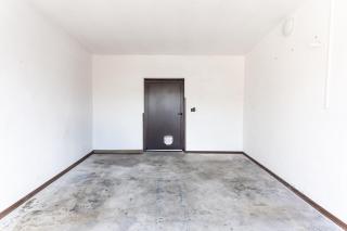 Zen Retreat with Jacuzzi, Patio & Private Garage Plus Automatic Check in 24 7 with Netflix Dazn and Disney Plus - 1