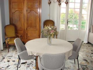 Villa with pool near city center, Luberon - 4