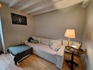 Eulalie ,maison de village avec jardin - 2