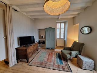 Eulalie ,maison de village avec jardin - 3