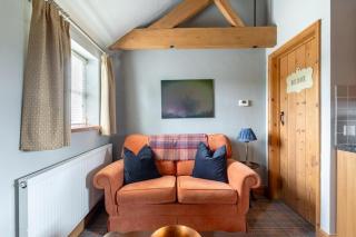 Lilac Lodge - 1