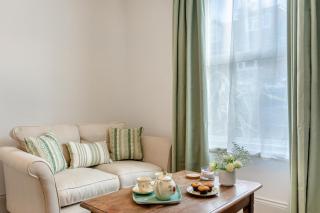 The Bolthole - Eastbourne - 9