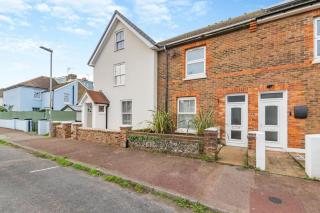 The Bolthole - Eastbourne - 1