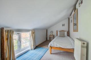 Tinkers Cottage - 1