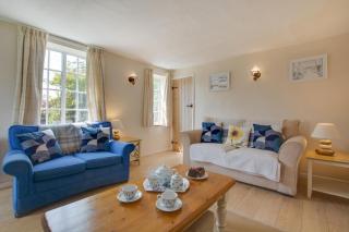 Town Yard Cottage - 6