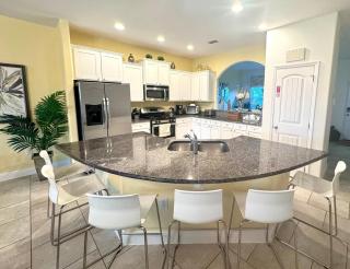 Solterra Family Vacation Home with Private Pool and Spa and Games Room Nr Disney - 5