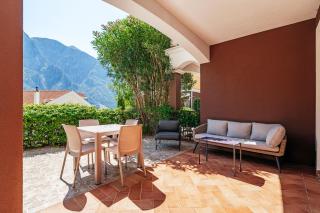 Boka Bay Apart with POOL - Gornji Orahovac - 9