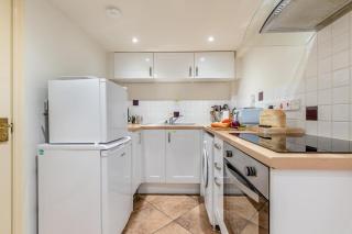 Lavender Cottage - 3