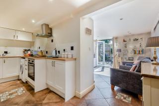 Lavender Cottage - 5