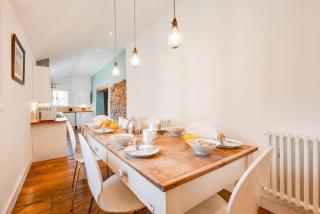 Hideaway Barn - 1