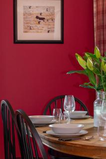 Ivy Lodge - 1