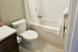 Cloudline Vista 3 BdrmTownhouse with Garage managed by Little Sister Getaways - 1