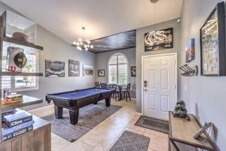 Family Fun for Everyone in Las Vegas- 4 Bedrooms, Billiards, Game Room - 2