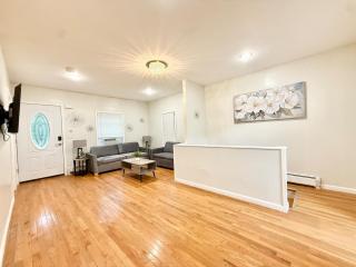 Charming Milford Montague Riverway Cottage - 2