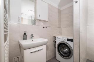 All-in Skyline Apartment Bratislava - 1