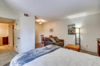 3 Mi to Tucson Medical Center Studio Apt with Patio - 3