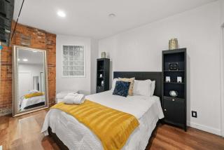 Short North Lounge - Stay for 2 - 7